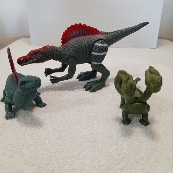 Lot Of 3 Toys Dinosaurs & Dragon Different Styles & Types Mixed Lot - Picture 2 of 16